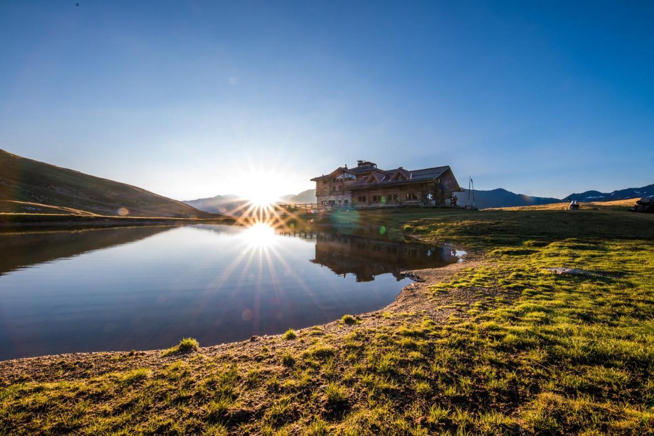 Sunny Valley Mountain Lodge Bormio Exterior photo